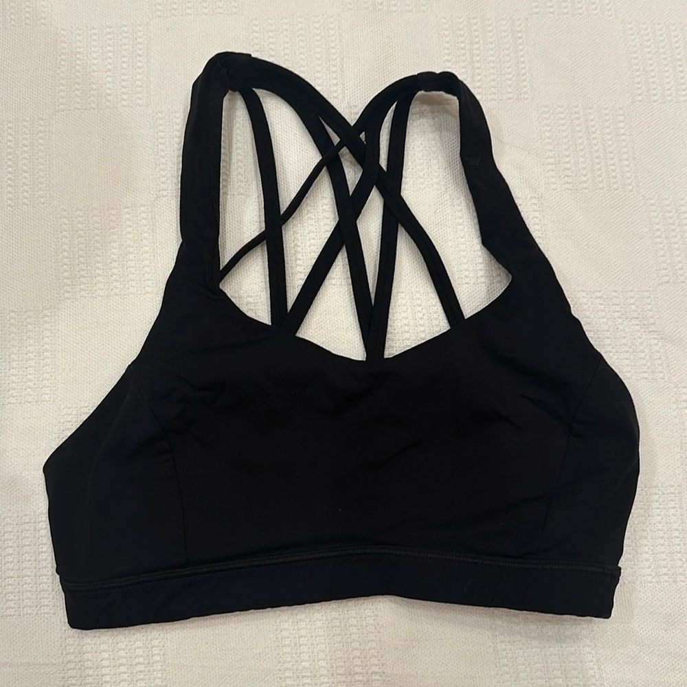lululemon Size 4 Free To Be Serene Bra - Excellent Condition